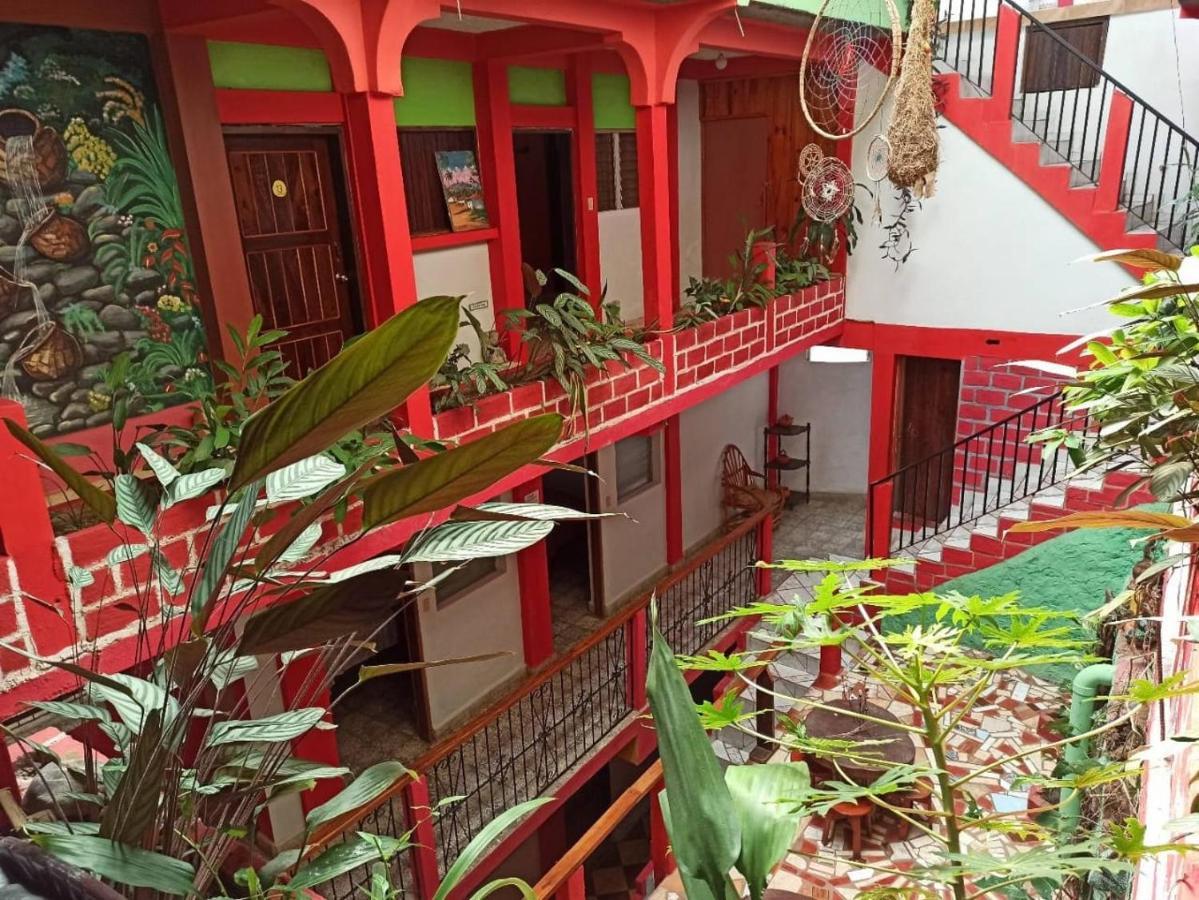 Hotel & Hostal Yaxkin Copan Exterior photo