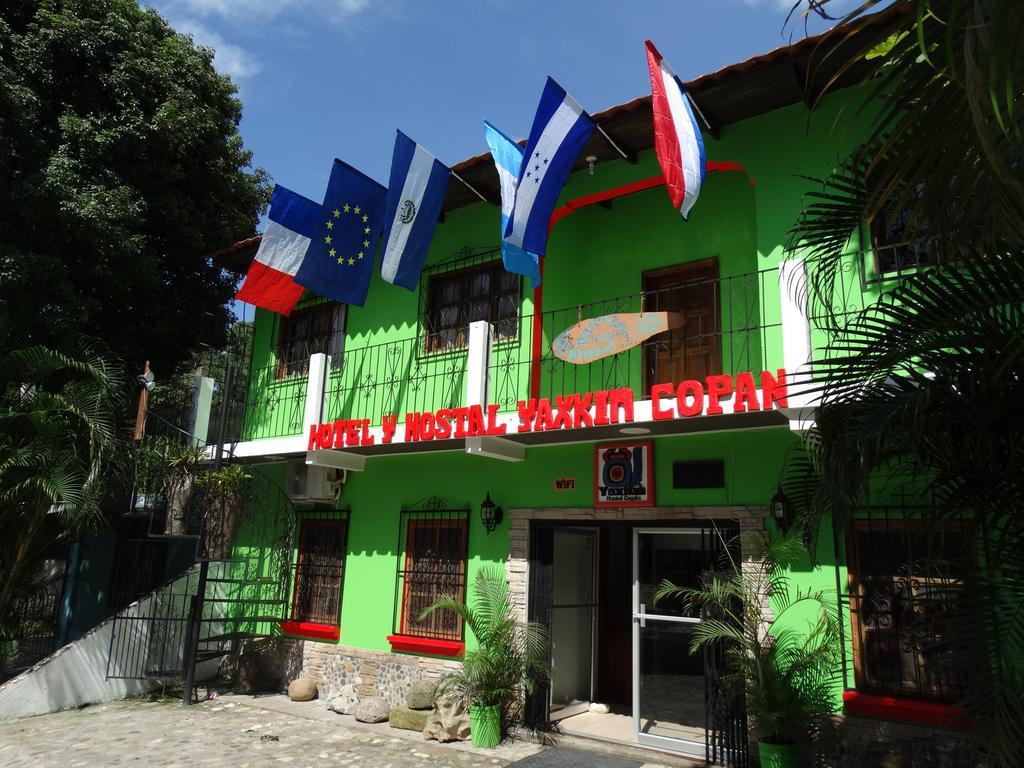 Hotel & Hostal Yaxkin Copan Exterior photo